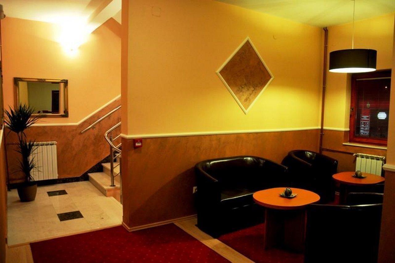 Hotel Arizona Sarajevo Lukavica Exteriör bild