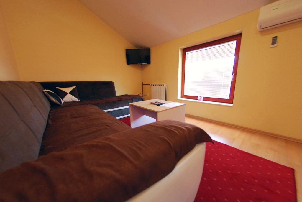 Hotel Arizona Sarajevo Lukavica Exteriör bild