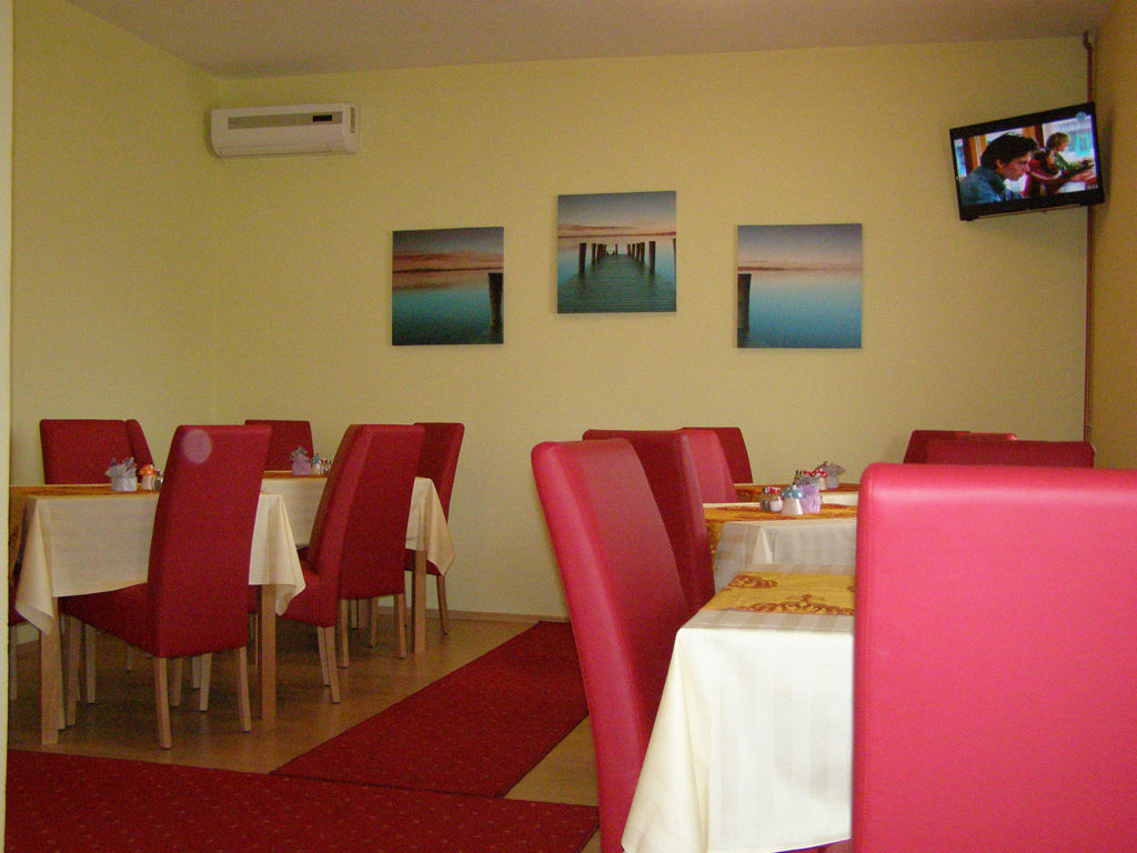 Hotel Arizona Sarajevo Lukavica Exteriör bild